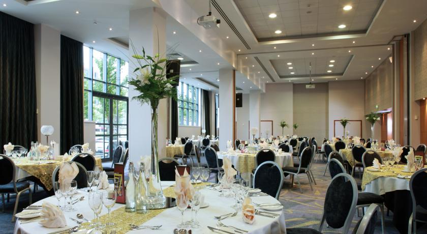 Clayton Hotel Belfast City Eksteriør bilde